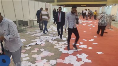 مهزلة في انتخابات المهندسين، مجهولون يقتحمون مقر الجمعية العمومية، تكسير صناديق الاقتراع وتمزيق الأوراق، ونائبة تتقدم ببلاغ للنائب العام على الهواء