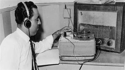 ردح ومعاكسة وأغان لترويج المخدرات، كيف تعامل المصريون مع انطلاق الإذاعة المصرية