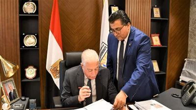 محافظ جنوب سيناء يعتمد نتيجة الشهادة الإعدادية بنسبة نجاح 81.51%