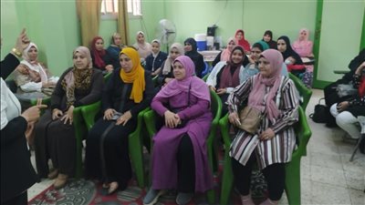 الرياضة تنظم ندوات للتوعية الأسرية بمراكز شباب الأقصر والفيوم والشرقية