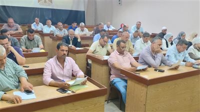 تنفيذي الزقازيق يناقش سرعة أعمال الخطة الاستثمارية بالشرقية 