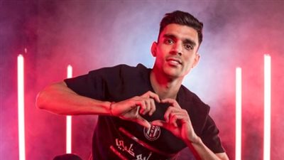 بن شرقي وفرجاني ساسي في ملعب محمد الخامس لدعم الوداد أمام الأهلي (فيديو)