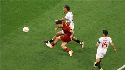 الدوري الأوروبي، روما وإشبيلية يحتكمان لركلات الترجيح بعد التعادل في الوقت الإضافي
