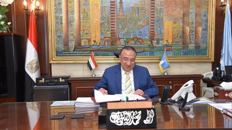 اللواء محمد الشريف،