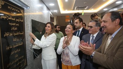 وزيرة الثقافة تفتتح مجمع الخدمات الطلابية بأكاديمية الفنون وتضع أساس فنون الطفل (صور)