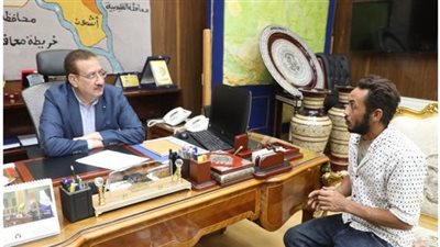 محافظ المنوفية يصرف مساعدات مالية وعينية لحالة إنسانية