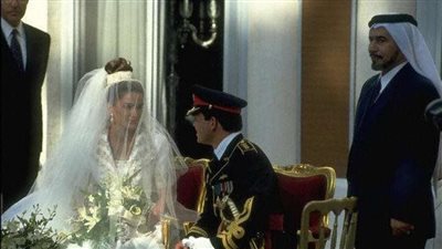 صور زفاف الملكة رانيا وحماتها في قصر زهران العامر 