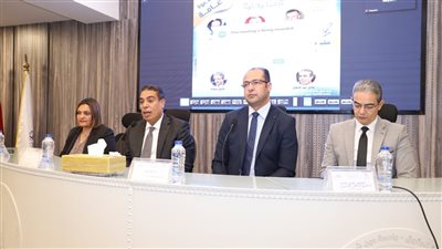 مركز بحوث الشرق الأوسط يناقش قضية الشباب وتحديات حروب الجيل الرابع والخامس