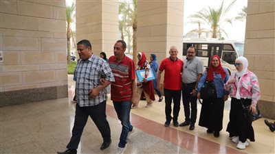 انتقال كامل للعاملين بوزارة العمل إلى العاصمة الإدارية (فيديو) 