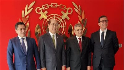 أسامة ربيع يبحث مع الأمين العام للمنظمة البحرية الدولية التعاون في التحول الأخضر