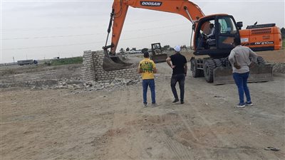 إزالة 17 حالة تعدٍ بالقنطرة غرب الإسماعيلية (صور) 