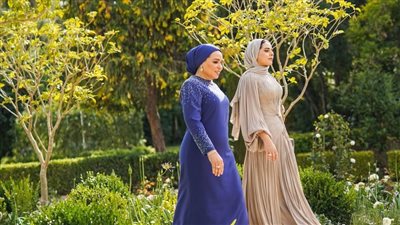 لحظة وصول السيدة انتصار ‎السيسي إلى حفل زفاف ‎ولي العهد الأردني (فيديو)