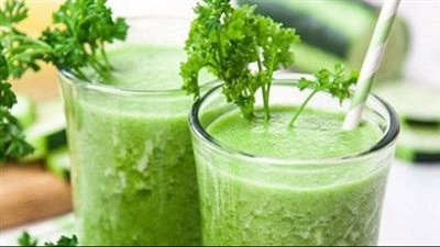 فوائد البقدونس المغلي، يقوي العظام والقلب ويحارب السرطان وينقص الوزن