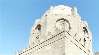 الحكومة تكشف حقيقة تنفيذ خطة شاملة لإزالة مساجد آل البيت