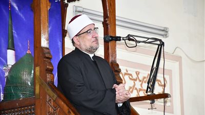 وزير الأوقاف: الوالدان أحق الناس بالشكر بعد الله 