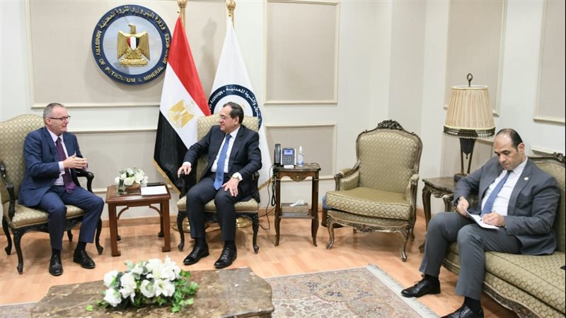 الملا وسفير التشيك