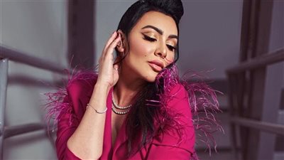 ميرهان حسين تكشف أسباب اعتزالها الفن