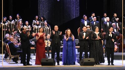 في حفل كامل العدد.. روائع الطرب الأصيل في حفل فني بأوبرا الإسكندرية