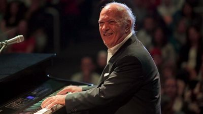 عمر خيرت يعود لـ أجواء 