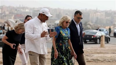 الصور الأولى لزيارة زوجة الرئيس الأمريكي للأهرامات