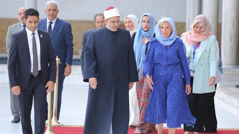 زيارة جيل بايدن للجامع