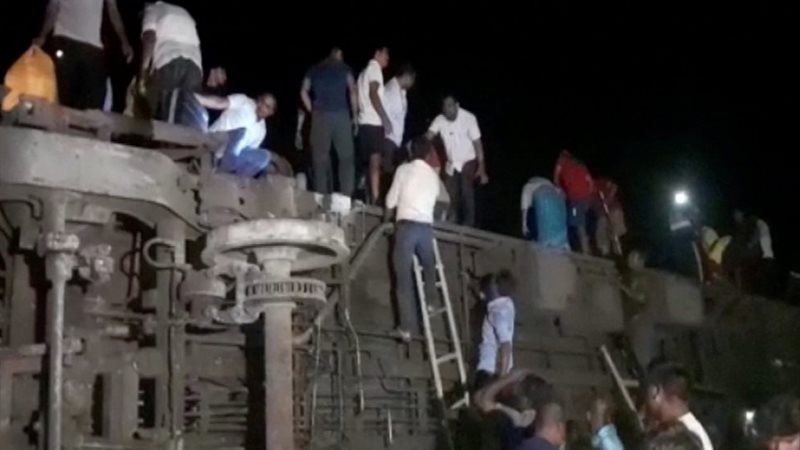 تصادم قطارين في الهند،