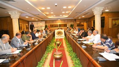 محافظ الغربية يعقد اجتماعًا مع الجهات المشاركة في أعمال الثانوية العامة