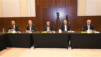 وزير الصناعة يشارك في اجتماع اتحاد مصنعي السيارات بأفريقيا 