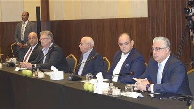 محافظ بورسعيد يشارك في مؤتمر اتحاد مصنعي السيارات بأفريقيا (صور)