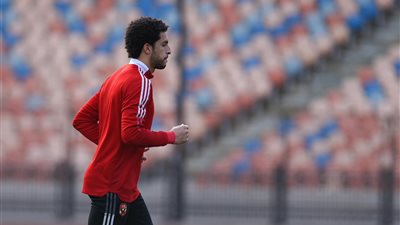 رد فعل مدرب حراس الأهلي مع مصطفى شوبير بعد لقاء الوداد (فيديو)