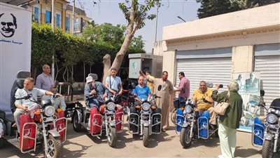  محافظ الجيزة يسلم 18 موتوسيكلا و39 كرسيا كهربائيا لذوي الهمم