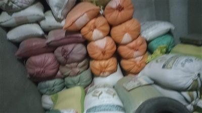 ضبط 142 طن قمح محلي في 15 مخزنا بأسيوط قبل بيعها بالسوق السوداء