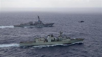 بعد أزمة المقاتلات، سفينة صينية تقترب من مدمرة أمريكية بمضيق تايوان