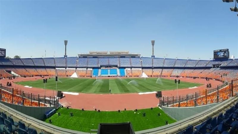 استاد القاهرة، فيتو