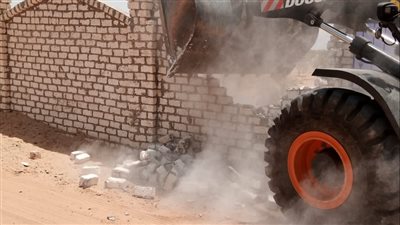 إزالة 68 حالة تعدٍّ بأبوصوير في الإسماعيلية (صور) 