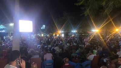 توافد أعضاء مراكز الشباب والأندية في الدقهلية لمشاهدة مباراة الأهلي والوداد (صور) 