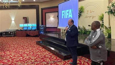 افتتاح دورة الفيفا لمحاضري الحكام (صور)