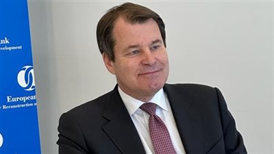 نائب رئيس البنك الأوروبي لإعادة الإعمار والتنمية يزور تونس
