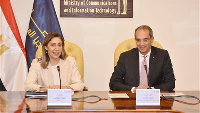 وزيرا الثقافة والاتصالات يبحثان مستجدات مشروع 