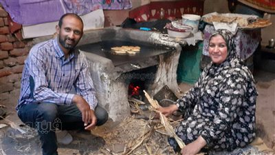 يا حلاوة العيش الفلاحى، أم أحمد الخبازة الأشهر في الغربية (فيديو)