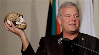 أقدم المدافن البشرية.. اكتشاف قبور لذوي الأدمغة الصغيرة يغير نظرية التطور