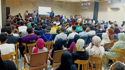 الوادي الجديد تنظم مراجعات نهائية لطلبة وطالبات الثانوية 