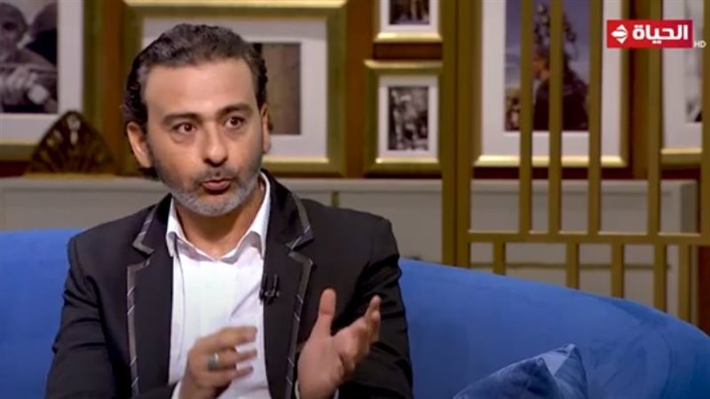 الفنان أحمد عزمي،