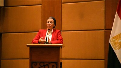 وزيرة البيئة تناقش إطلاق أول استراتيجية للاقتصاد القائم على المواد الحيوية