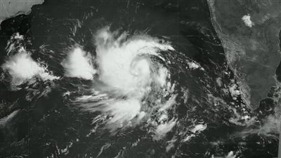 سلطنة عمان تترقب تطورات العاصفة المدارية بيبارجوي 