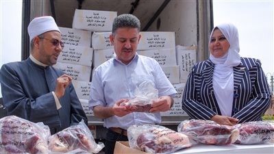 محافظ الإسكندرية يوجه بمتابعة تسلم 2 طن لحوم أضاحى لتوزيعها على القرى الأكثر احتياجا