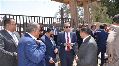 لجنة الصناعة بمجلس النواب تتفقد ميدانيا المنطقة الصناعية في الإسماعيلية (صور) 
