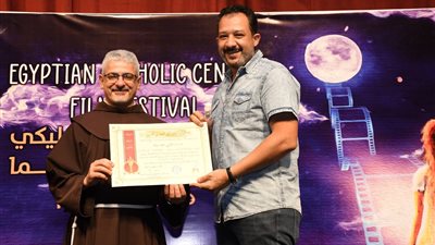 المركز الكاثوليكي يكرم المصور هاني عبد ربه