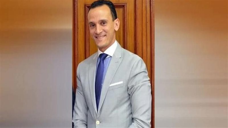 الدكتور عبدالخالق
