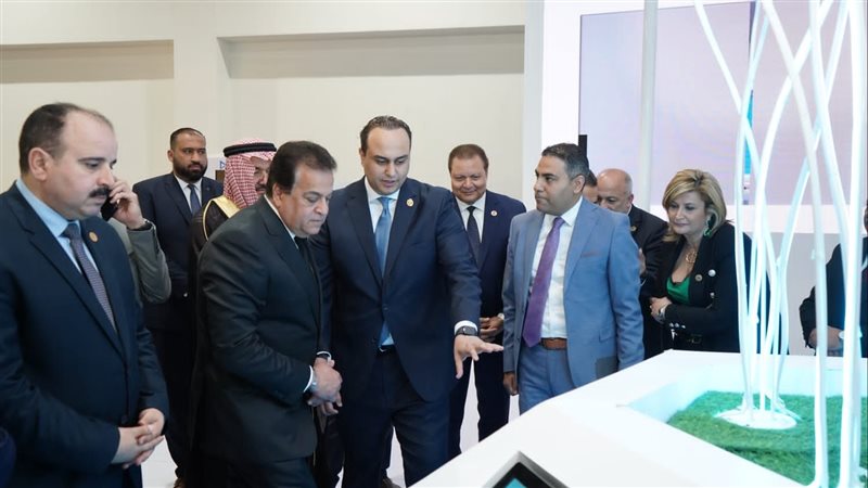 زيارة وزير الصحة